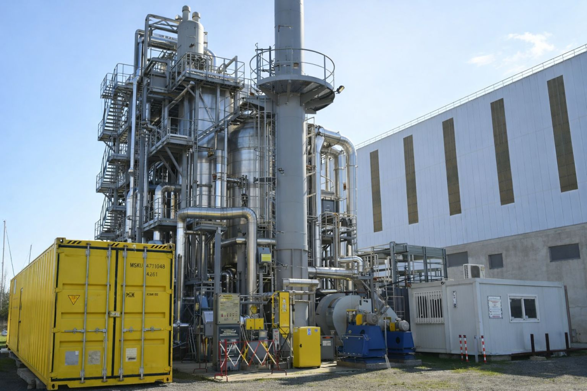 Augmenter les performances de la pyrogazéification en associant biochar et catalyseur